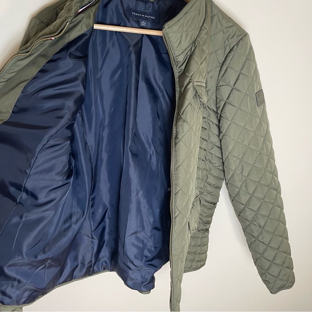 Tommy Hilfiger | Olive Green Stand Collar Puffer Jacket | XL - Picture 4 of 14
